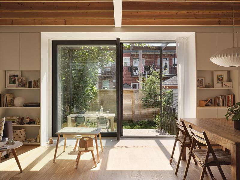 Press kit | 7798-01 - Press release | The Lilac House - assemblage studio - Residential Architecture - Photo credit: Maxime Brouillet