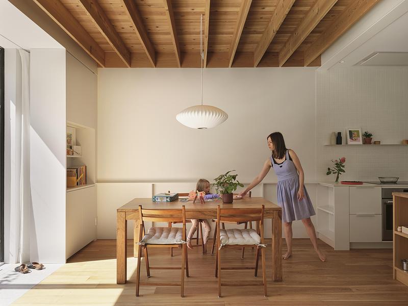 Press kit | 7798-01 - Press release | The Lilac House - assemblage studio - Residential Architecture - Photo credit: Maxime Brouillet