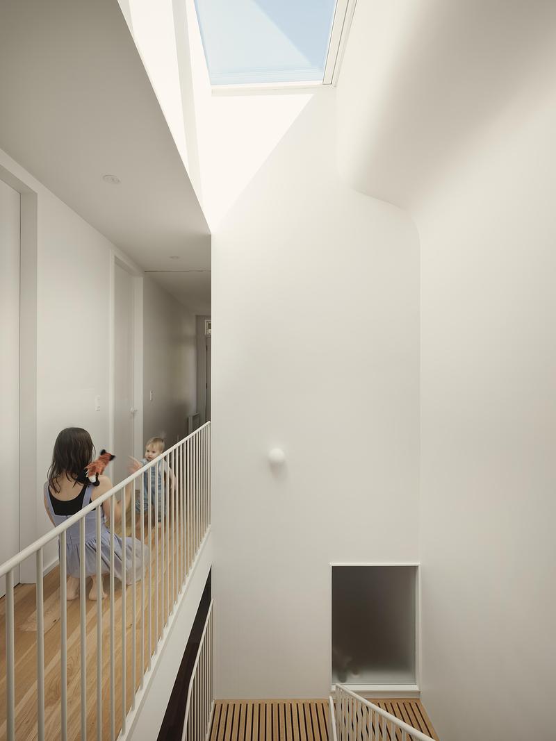 Press kit | 7798-01 - Press release | The Lilac House - assemblage studio - Residential Architecture - Photo credit: Maxime Brouillet