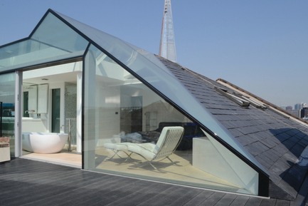 Press kit | 1028-02 - Press release | Winning projects announced at the 2012 Emirates Glass Leaf Awards - The Emirates Glass LEAF Awards - Competition - Marco Guarnieri, with White Grounds UK