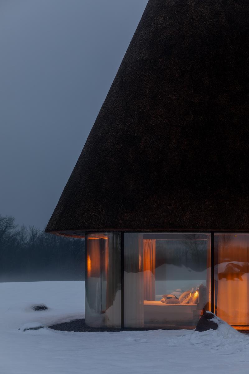 Press kit | 6673-03 - Press release | Under the Reed Roof Guesthouses - YOD Group - Commercial Architecture - Hata-Mazanka by YOD Group - Photo credit:   Mykhailo Lukashuk  