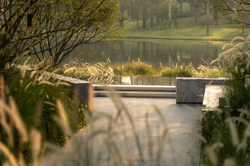 Press kit | 7844-01 - Press release | Luxelakes C7 South Golden Bay Model Island - Chengdu MaiWei Landscape Architecture Studio - Landscape Architecture - Photo credit:  PrismImage 