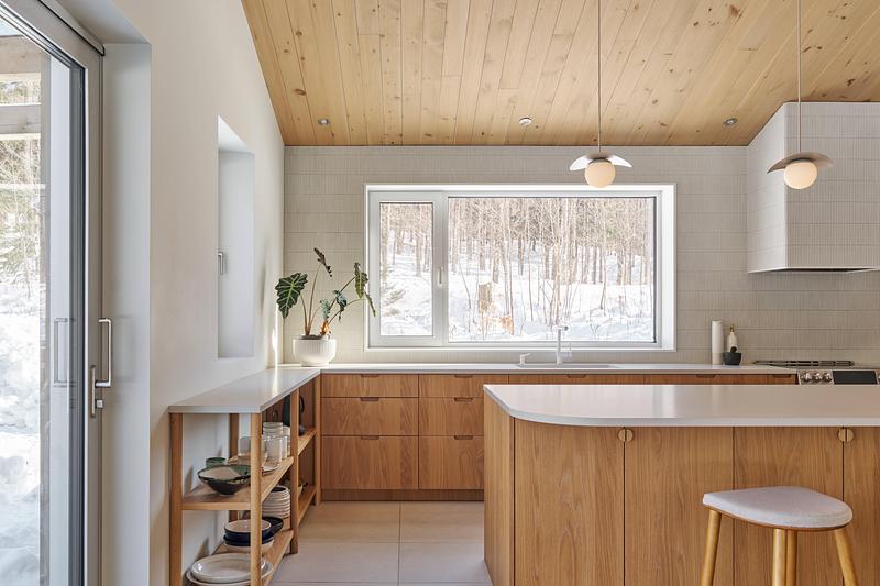 Press kit | 7341-03 - Press release | Maison Bigenerational de la Coulée Douce - La Nony FAMILI - Residential Interior Design - Photo credit: Ulysse Lemerise Bouchard - OSA images