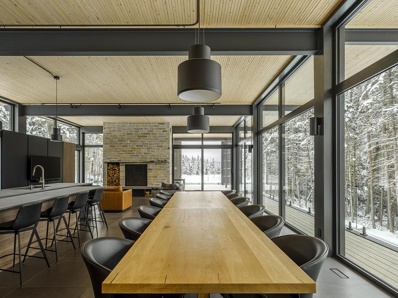 Dossier de presse | 2263-10 - Communiqué de presse | Résidence Saint-Damien : un refuge familial entre champs et forêt - Anne Carrier - Architecture résidentielle - Crédit photo : Paul Dussault