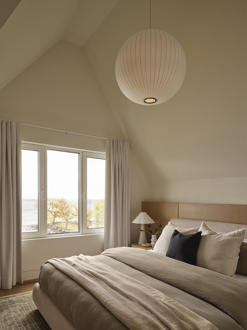 Press kit | 7847-01 - Press release | Georgian Bay Beach House - &Pierre - Residential Interior Design - Photo credit: Riley Snelling