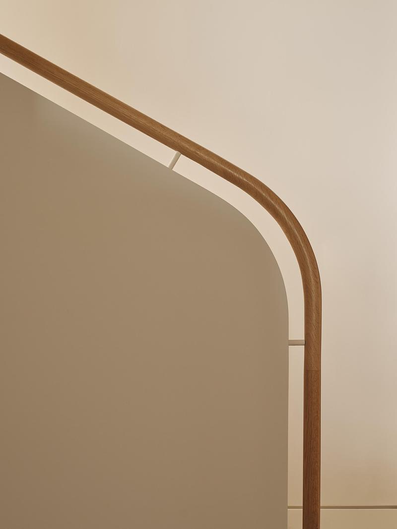 Press kit | 7847-01 - Press release | Georgian Bay Beach House - &Pierre - Residential Interior Design - Photo credit: Riley Snelling