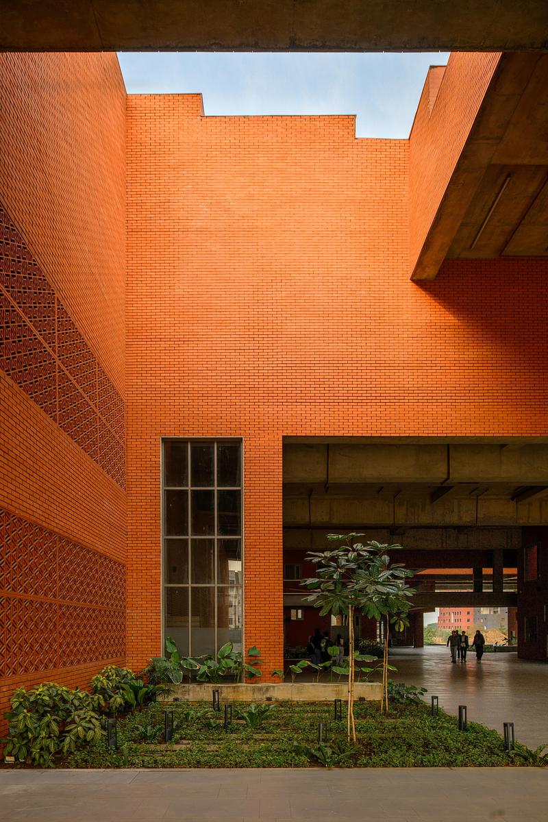 Press kit | 1432-31 - Press release | Prestige University - Sanjay Puri Architects - Institutional Architecture - Photo credit: Vinay Panjwani