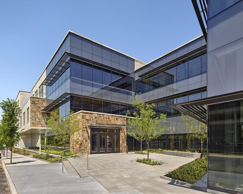 Dossier de presse | 7855-02 - Communiqué de presse | VMA’s LEED Gold-Certified Education Building for Lehigh University Advances Hybrid Methods of Learning and Prepares Students for Real-World Exchange - Voith & Mactavish Architects LLP - Architecture institutionnelle - Crédit photo : Jeffrey Totaro
