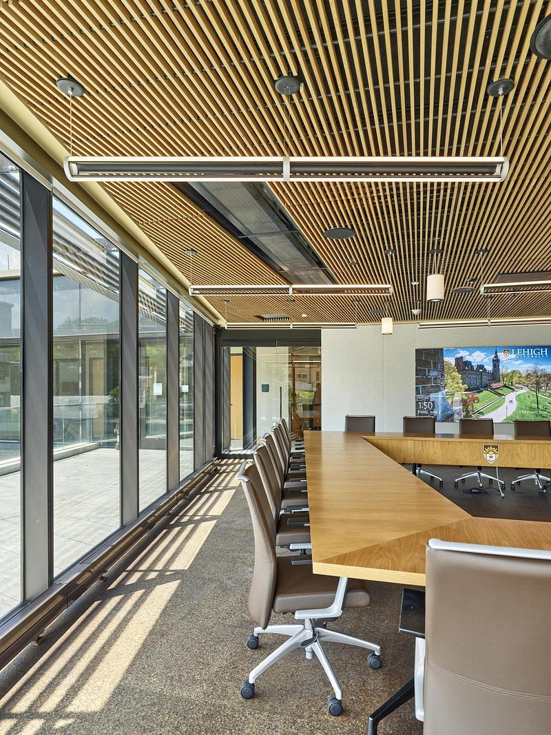 Dossier de presse | 7855-02 - Communiqué de presse | VMA’s LEED Gold-Certified Education Building for Lehigh University Advances Hybrid Methods of Learning and Prepares Students for Real-World Exchange - Voith & Mactavish Architects LLP - Architecture institutionnelle - Crédit photo : Jeffrey Totaro