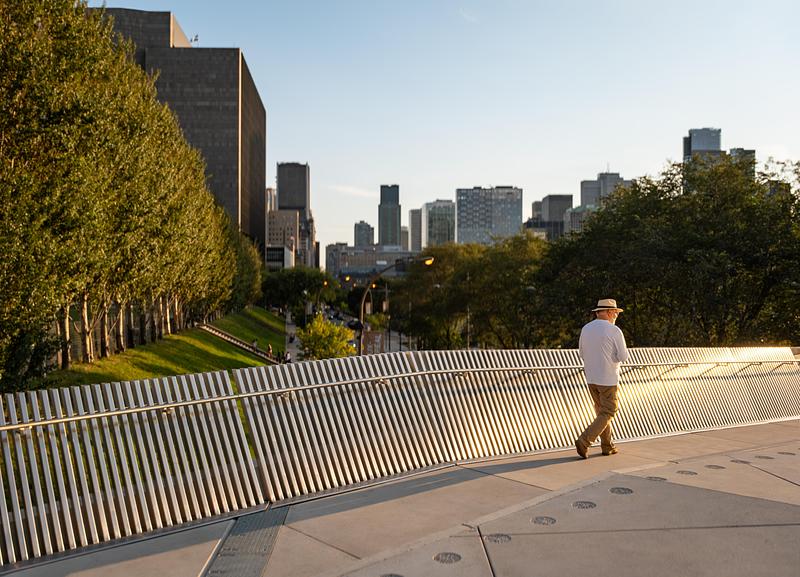 Press kit | 865-67 - Press release | Place des Montréalaises: A Monumental Gesture Inscribing Women’s Memory at the Heart of a City - Lemay - Landscape Architecture - Photo credit: Vincent Brillant