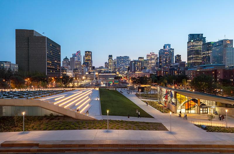 Press kit | 865-67 - Press release | Place des Montréalaises: A Monumental Gesture Inscribing Women’s Memory at the Heart of a City - Lemay - Landscape Architecture - Photo credit: Vincent Brillant