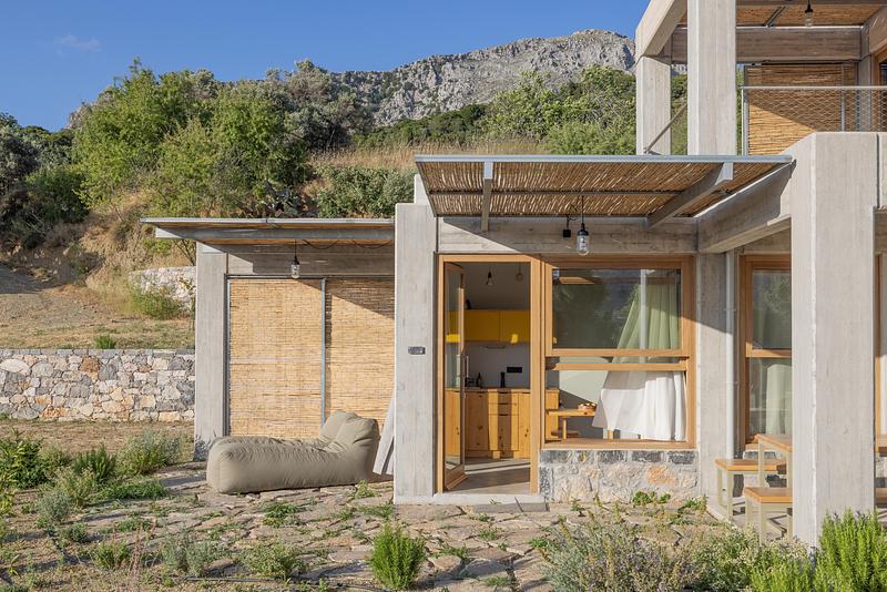 Press kit | 7849-01 - Press release | "Dream in Progress": The New Book About the Architecture of Travel with Outstanding Hotels and Holiday Homes - URLAUBSARCHITEKTUR - Lifestyle - Meraki Studios (GR) by Sigurd Larsen - Photo credit: Zoamee-Mathie Knoche aka ZOLEO