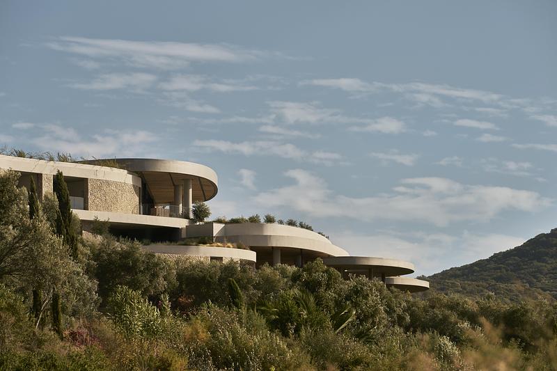 Press kit | 7501-14 - Press release | The Liv Hospitality Design Awards - Winners 2025 - 3C Awards - Competition - Mandarin Oriental, Costa Navarino - Photo credit:   Claus Brechenmacher &amp; Reiner Baumann, Helen Cathcart<br>  