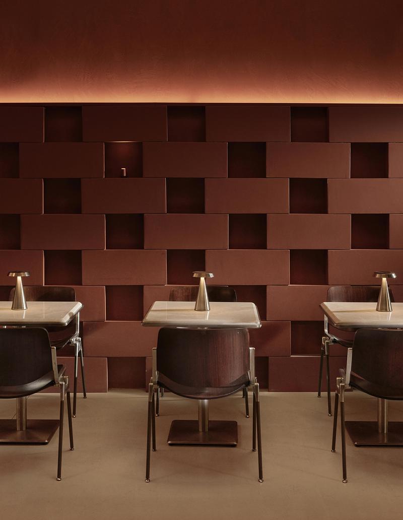 Press kit | 7775-02 - Press release | AINEN: URBANJOBS Reimagines the Burger Bar at Tersane Istanbul - URBANJOBS - Commercial Interior Design - AINEN by URBANJOBS - Photo credit: İbrahim Özbunar I 645studio 