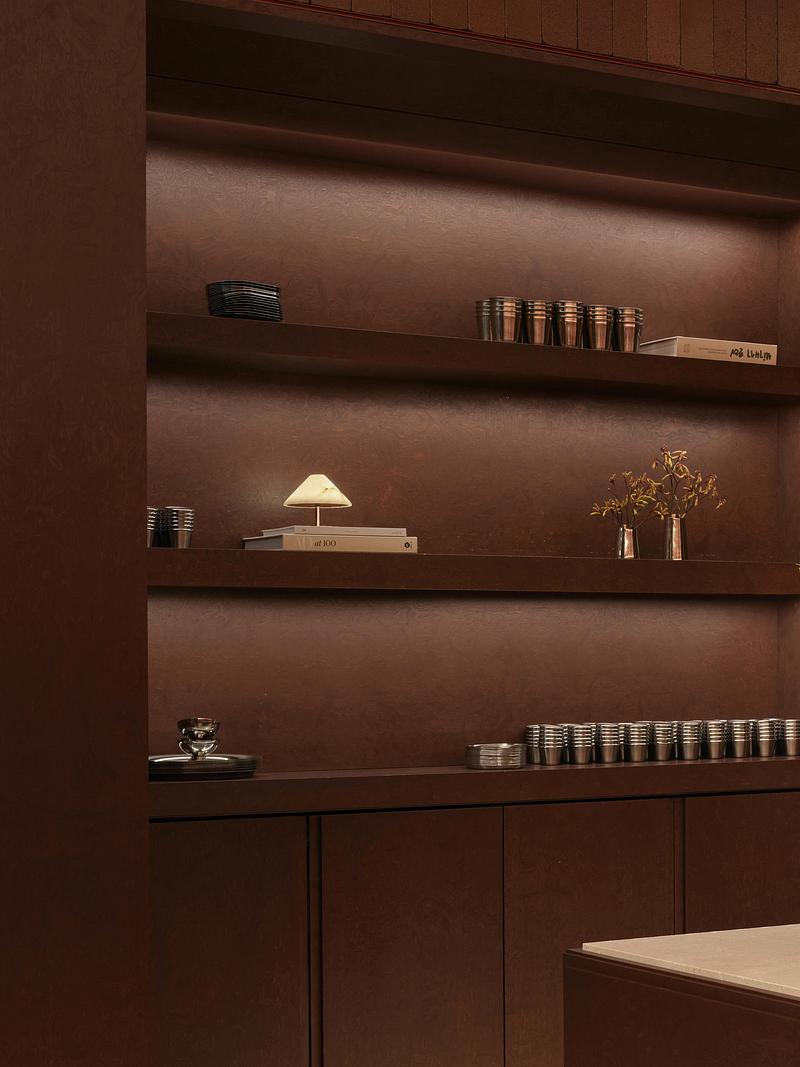 Press kit | 7775-02 - Press release | AINEN: URBANJOBS Reimagines the Burger Bar at Tersane Istanbul - URBANJOBS - Commercial Interior Design - AINEN by URBANJOBS - Photo credit: İbrahim Özbunar I 645studio 