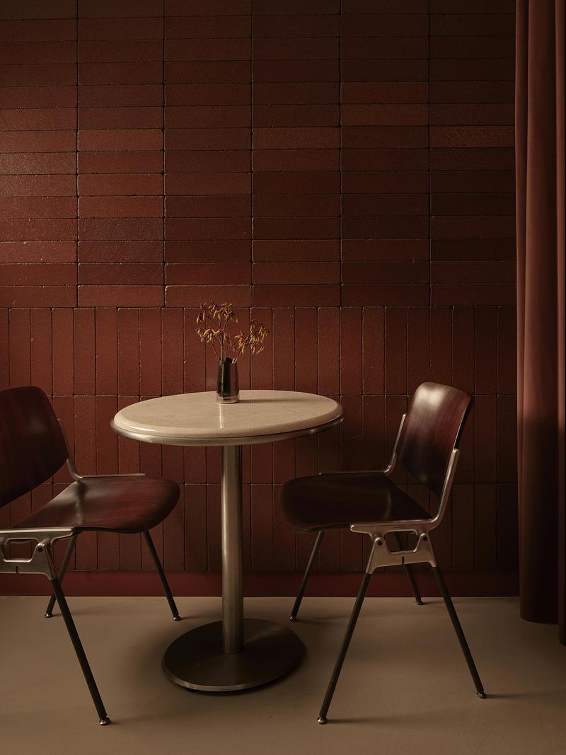 Press kit | 7775-02 - Press release | AINEN: URBANJOBS Reimagines the Burger Bar at Tersane Istanbul - URBANJOBS - Commercial Interior Design - AINEN by URBANJOBS - Photo credit: İbrahim Özbunar I 645studio