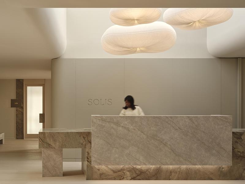 Dossier de presse | 7505-02 - Communiqué de presse | Solis Movement Expands East: A Sun-Washed Sanctuary for Strength and Motion - Simone Ferkul Projects - Design d’intérieur commercial - Crédit photo : Riley Snelling 