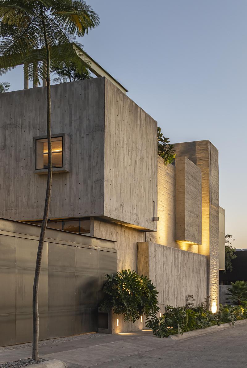 Press kit | 7274-01 - Press release | Taller Di Frenna Arquitectos - Di Frenna Arquitectos - Commercial Architecture - <pre>Side facade</pre> - Photo credit: Onnis Luque