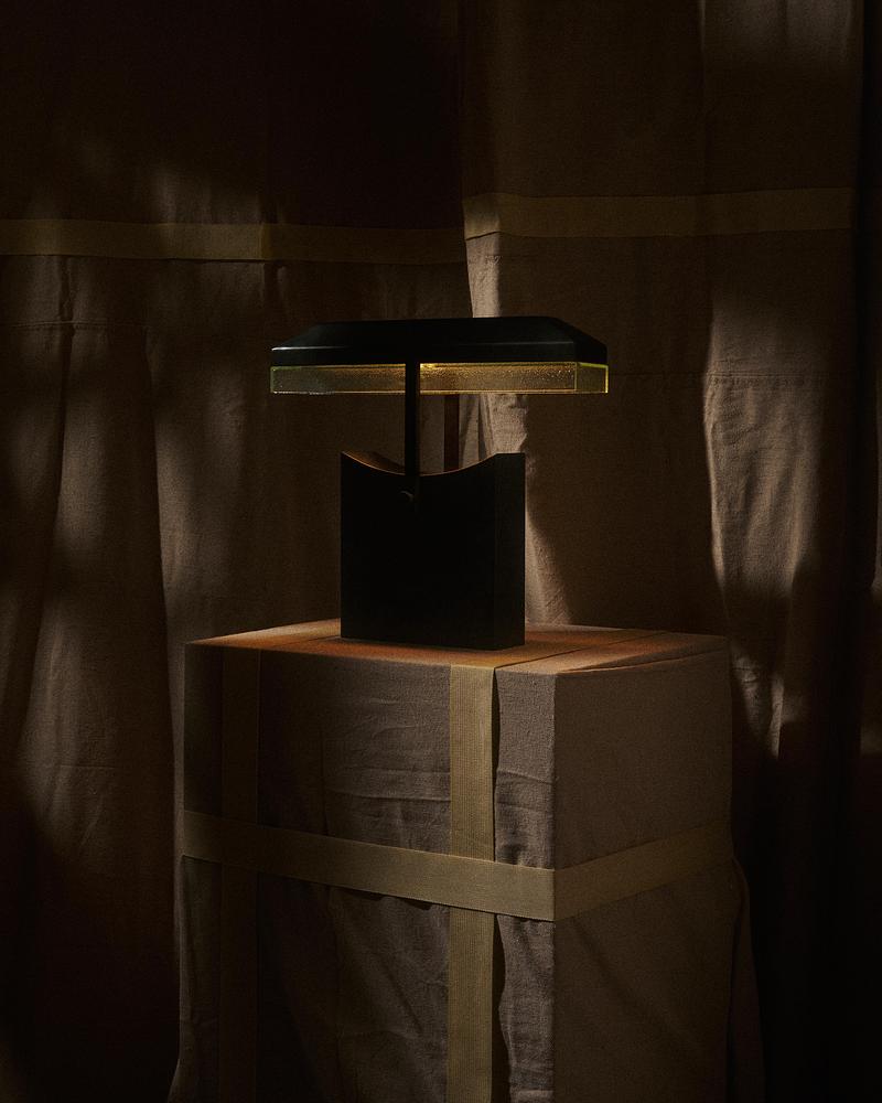 Press kit | 7861-01 - Press release | KAIA Presents First Collection with Pauline Leprince: Beneath the Surface - KAIA - Lighting Design - "Axis" Table Lamp - Photo credit: Matthew Gordon