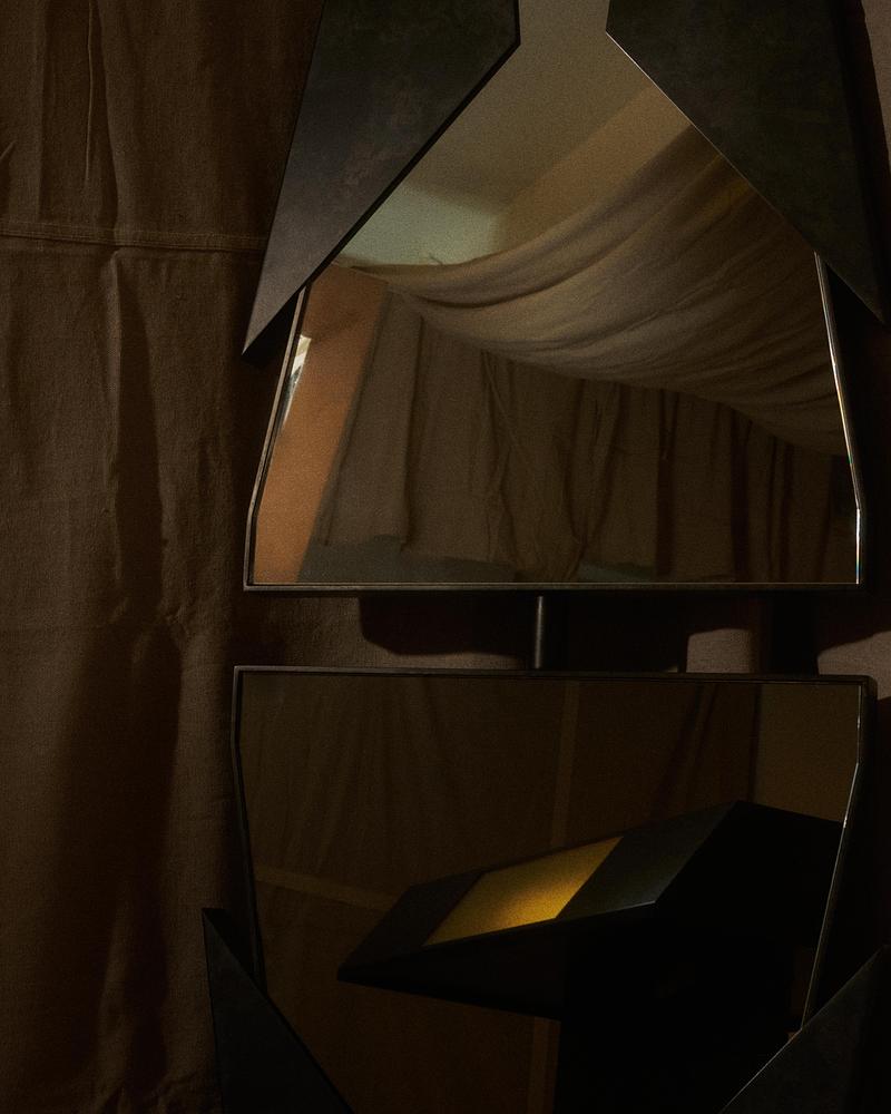 Press kit | 7861-01 - Press release | KAIA Presents First Collection with Pauline Leprince: Beneath the Surface - KAIA - Lighting Design - "Disarmed" Mirror - Photo credit: Matthew Gordon