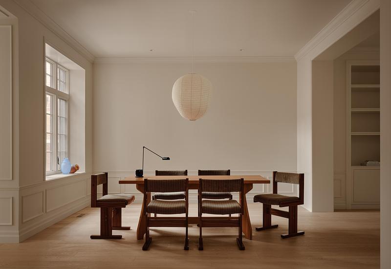 Press kit | 4241-11 - Press release | Wood Residence - Vives St-Laurent - Residential Architecture - Dining room - Photo credit: Alex Lesage