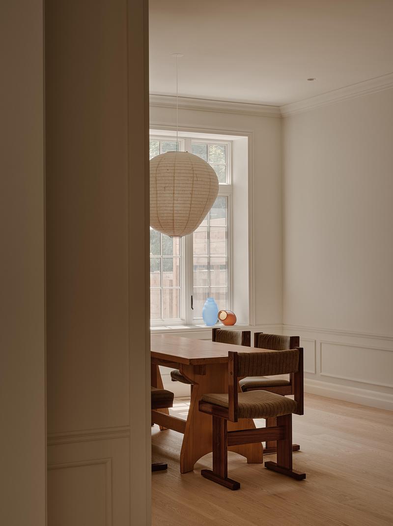 Press kit | 4241-11 - Press release | Wood Residence - Vives St-Laurent - Residential Architecture - Dining room - Photo credit: Alex Lesage