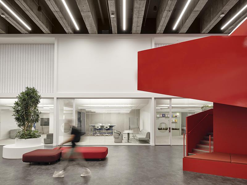 Press kit | 916-21 - Press release | MSDL Architects Announces the Appointment of a New Partner - Menkès Shooner Dagenais LeTourneux Architectes - Commercial Architecture - Ax.c, Montreal (Quebec) - Photo credit: Maxime Brouillet