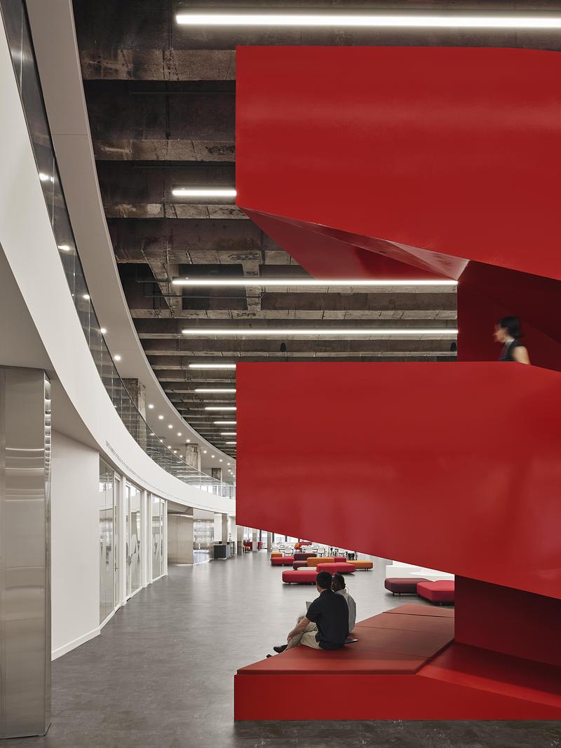 Press kit | 916-21 - Press release | MSDL Architects Announces the Appointment of a New Partner - Menkès Shooner Dagenais LeTourneux Architectes - Commercial Architecture - Ax.c, Montreal (Quebec) - Photo credit: Maxime Brouillet