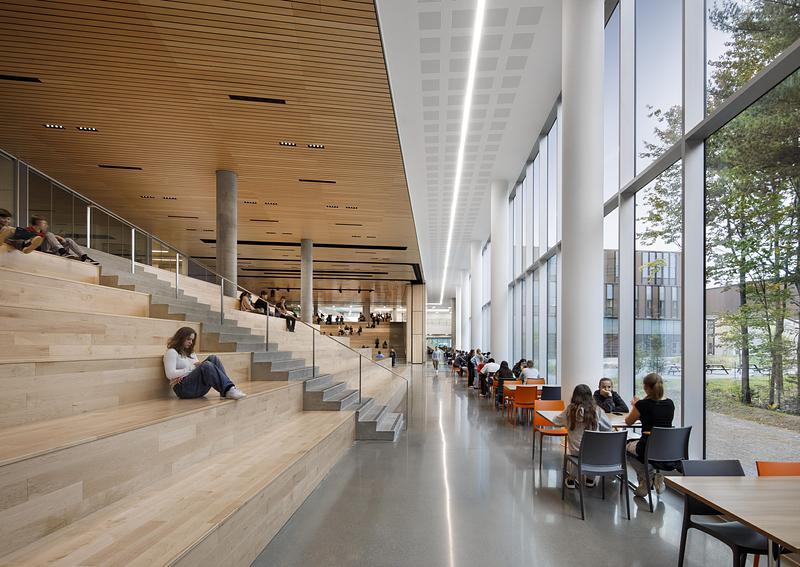 Press kit | 916-21 - Press release | MSDL Architects Announces the Appointment of a New Partner - Menkès Shooner Dagenais LeTourneux Architectes - Commercial Architecture - Du Bosquet High School, Drummondville (Quebec) - Photo credit: Stéphane Brügger