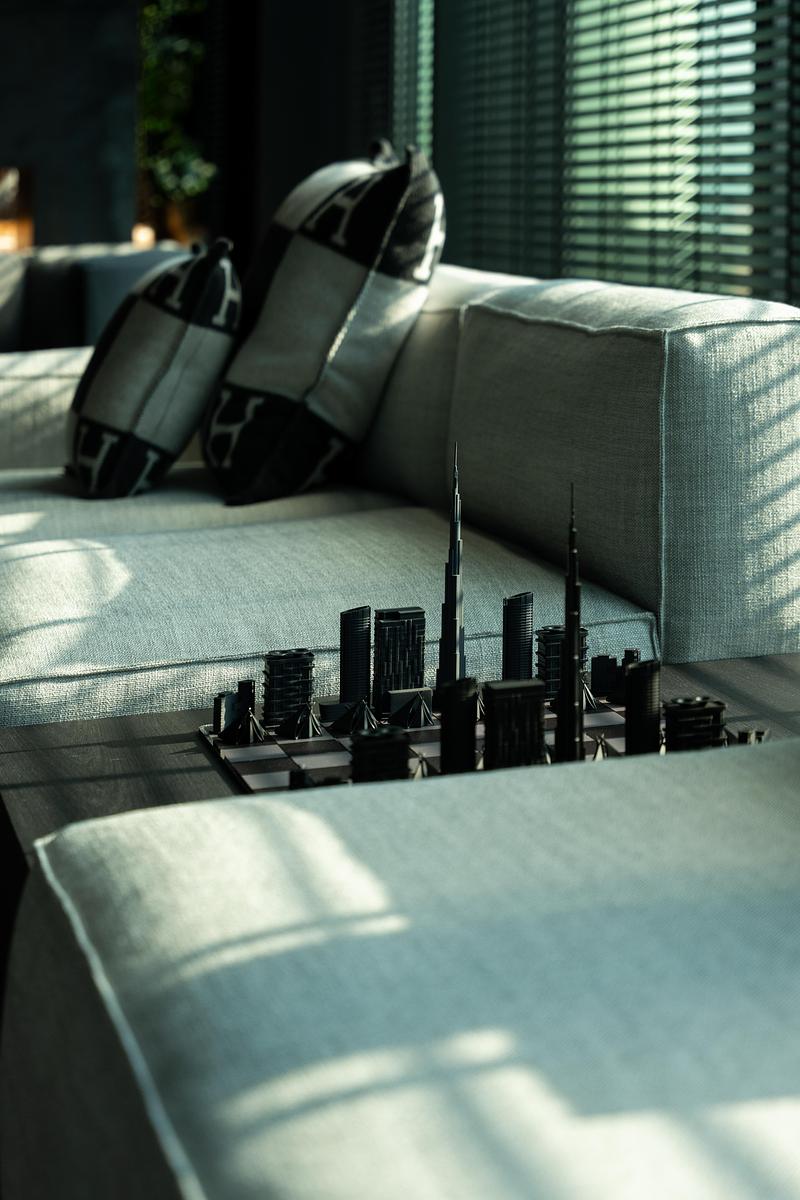 Dossier de presse | 7862-01 - Communiqué de presse | Noir Matière - Boobrook - Design d’intérieur résidentiel - Crédit photo : Shoayb Khattab