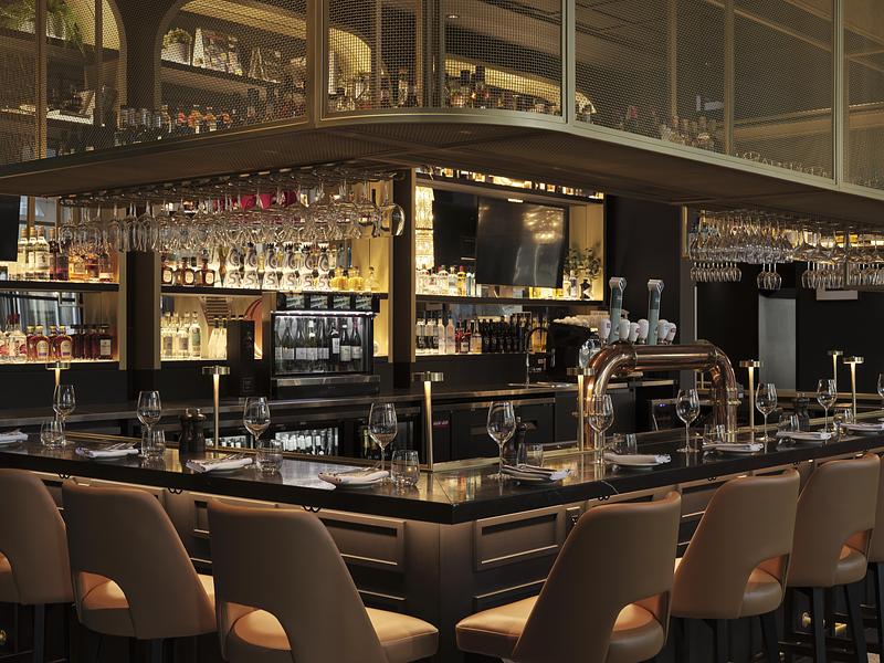 Dossier de presse | 3962-02 - Communiqué de presse | Cléo Katcho Design Architectural revisite la brasserie française en aménageant une nouvelle adresse Chez Lionel au centre-ville de Montréal - Cleo Katcho Design Architectural Inc. - Design d’intérieur commercial - Crédit photo : Maxime Brouillet