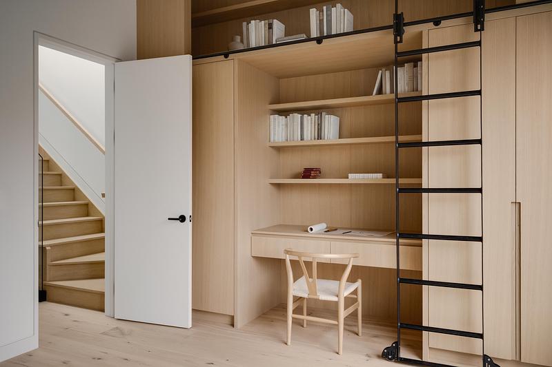 Press kit | 7856-01 - Press release | Montrose Sixplex: A New Housing Model for Gentle Density on a Residential Street in Toronto - Gabriel Fain Architects - Residential Architecture -  Library of Unit 2 - Photo credit: Félix Michaud