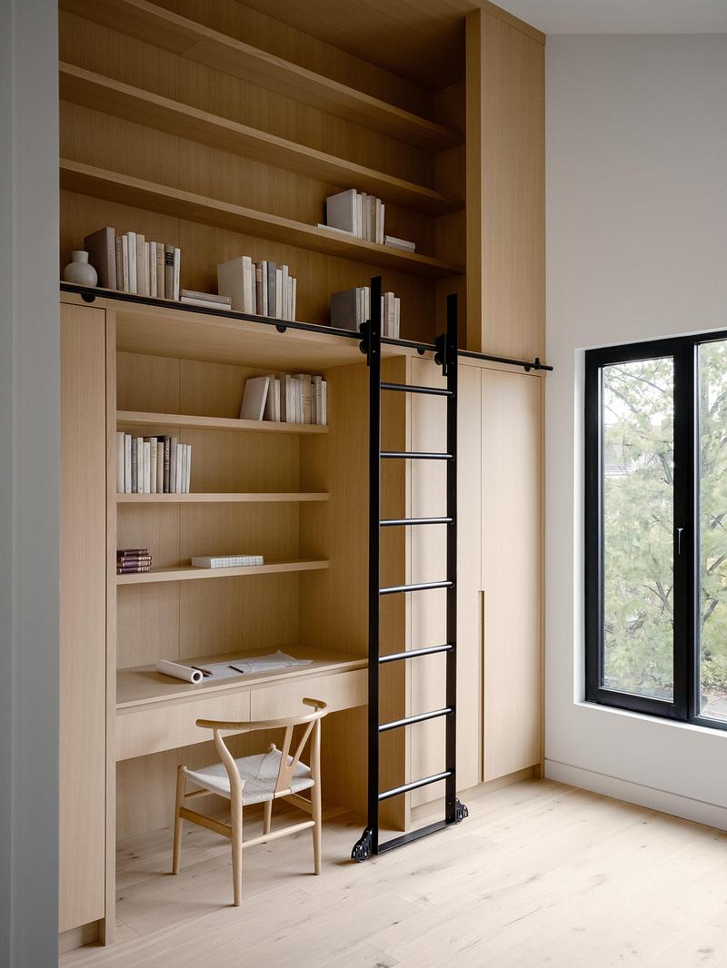 Press kit | 7856-01 - Press release | Montrose Sixplex: A New Housing Model for Gentle Density on a Residential Street in Toronto - Gabriel Fain Architects - Residential Architecture -  Library of Unit 2  - Photo credit: Félix Michaud