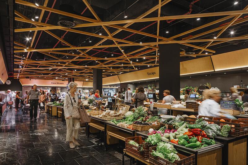 Dossier de presse | 3724-18 - Communiqué de presse | San Martin Market - EL EQUIPO CREATIVO - Design d’intérieur commercial - Ground floor - Crédit photo : <p>Aitor Estévez</p>