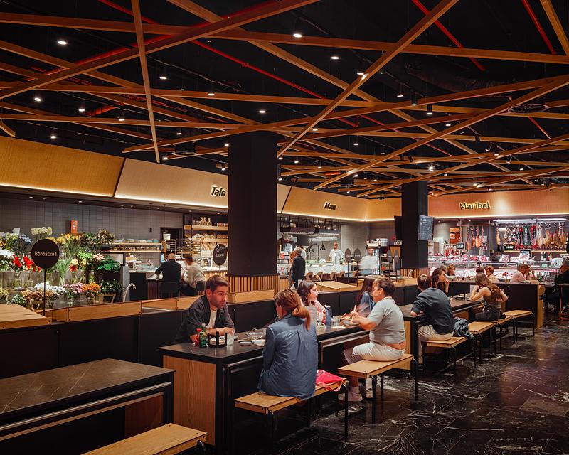 Dossier de presse | 3724-18 - Communiqué de presse | San Martin Market - EL EQUIPO CREATIVO - Design d’intérieur commercial - <p>Ground floor</p> - Crédit photo : <p>Aitor Estévez</p>