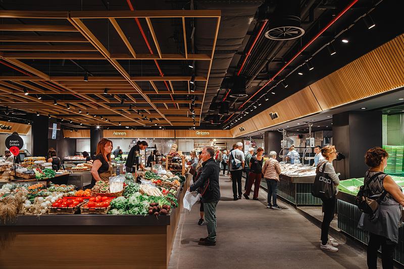 Dossier de presse | 3724-18 - Communiqué de presse | San Martin Market - EL EQUIPO CREATIVO - Design d’intérieur commercial - Lower level - Crédit photo : <p>Aitor Estévez</p>