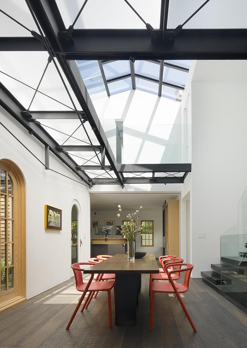 Press kit | 7639-01 - Press release | Cow Hollow - Mark English Architects - Residential Architecture - Photo credit: Joe Fletcher