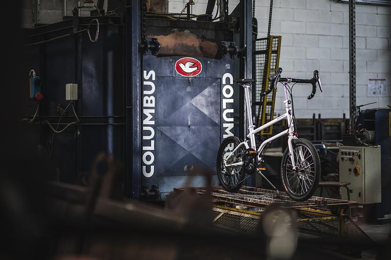 Press kit | 1833-09 - Press release | VELLO Turns to Iconic Steel Manufacturer Columbus: New Partnership Announced During Milan Design Week - VELLO Bike - Industrial Design - Photo credit: Felix Busso
