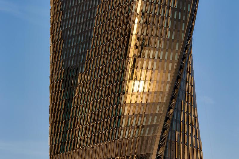 Press kit | 3649-02 - Press release | Ceramic Innovation Meets High-Rise Design: 302-Metre-Tall Wasl Tower Now Completed - UNS - Commercial Architecture - Photo credit: ©Ahmad Alnaji - SARAB