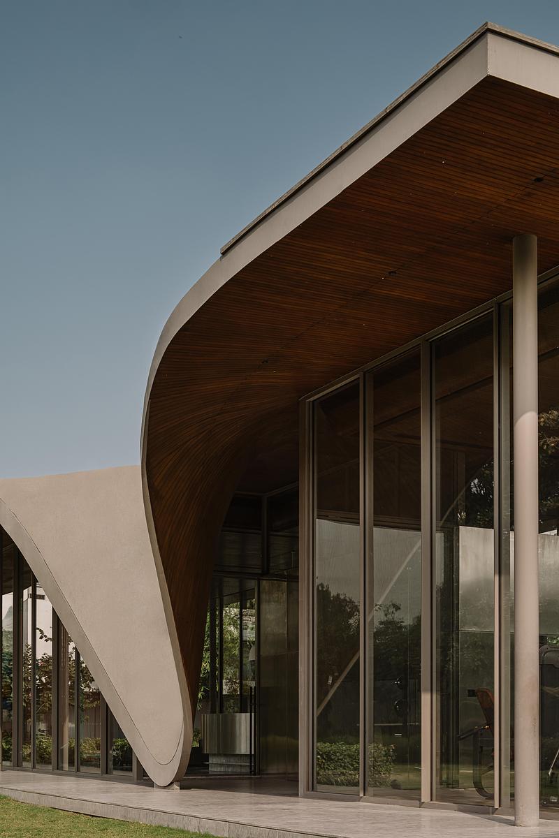 Press kit | 6986-04 - Press release | The Dip Pavilion - andblack design studio - Residential Architecture - Photo credit: Ishita Sitwala