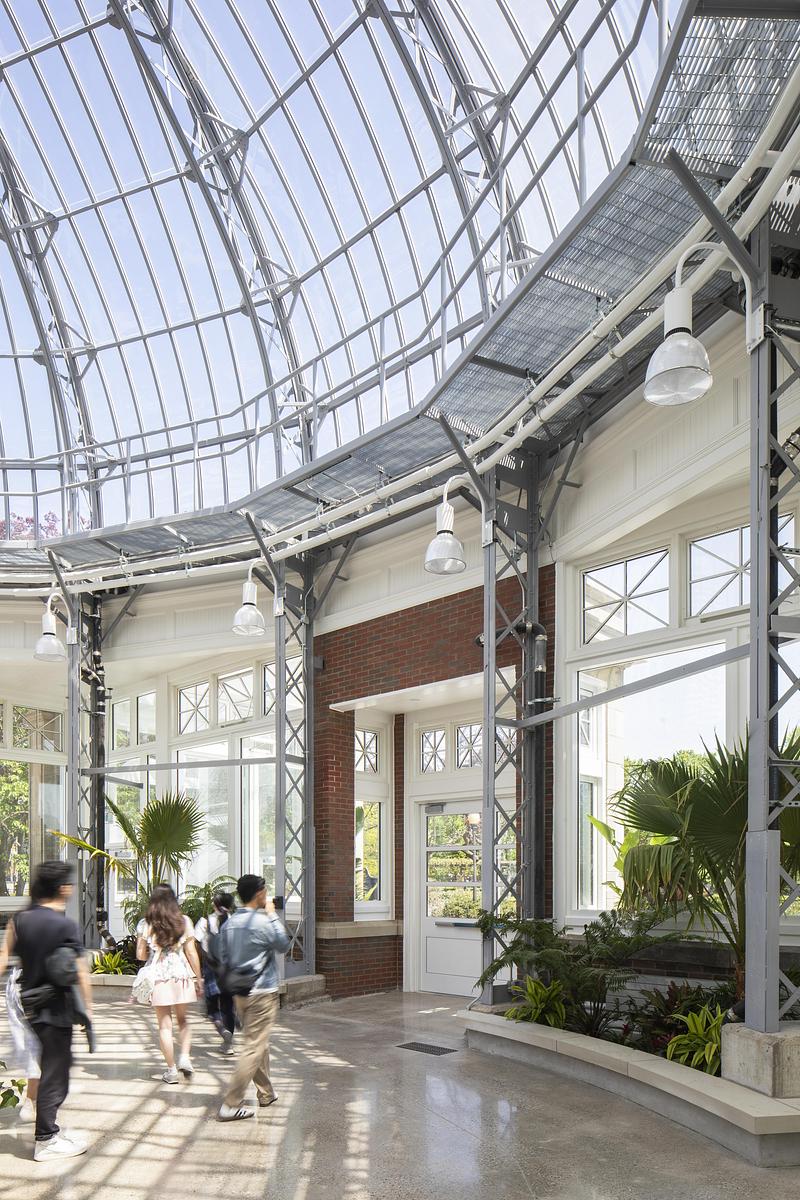 Dossier de presse | 1069-05 - Communiqué de presse | Allan Gardens Palm House Restoration Honoured with Lieutenant Governor’s Award as Momentum Builds for Conservatory Expansion - Zeidler Architecture Inc. - Architecture institutionnelle - Interior - Crédit photo : Adrien Williams