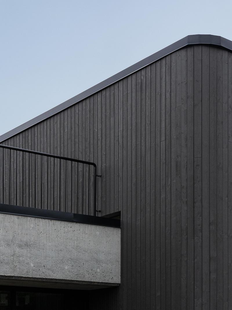 Dossier de presse | 1057-14 - Communiqué de presse | KANVA dévoile le musée du Parc Marie-Victorin : habiter la topographie pour révéler un patrimoine forgé par le temps - KANVA - Architecture institutionnelle - Crédit photo : Raphaël Thibodeau