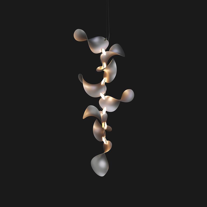 Dossier de presse | 7852-01 - Communiqué de presse | Dune Modular Pendant Luminaire - MOSS Objects - Design d’éclairage - Dune 8 Vertical Cluster, silver anodized - Crédit photo : MOSS Objects