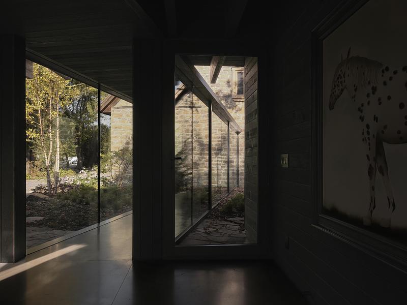 Press kit | 720-17 - Press release | Maison Aubé - yh2 - Residential Architecture - Photo credit: Maxime Brouillet
