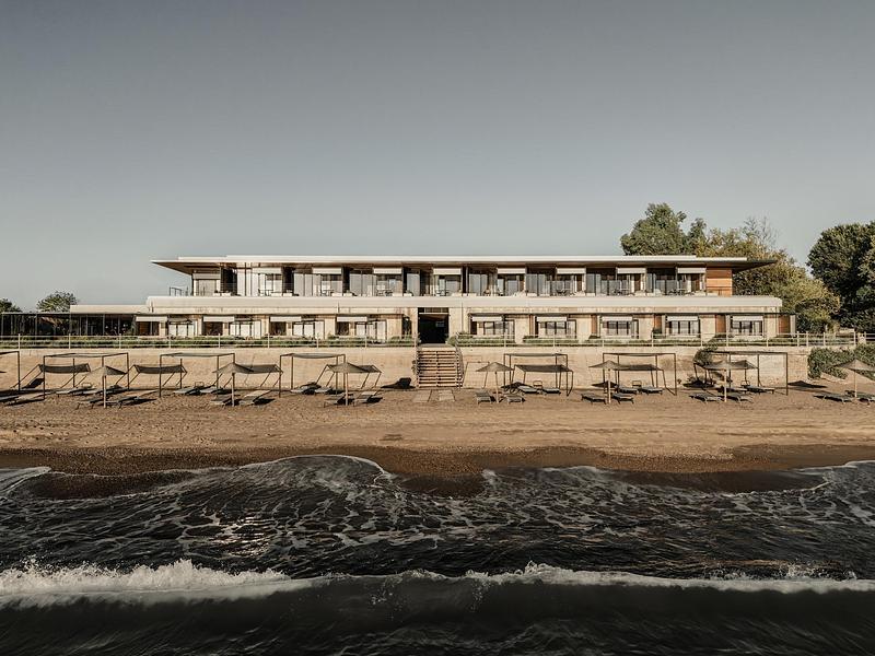 Press kit | 5134-03 - Press release | Dexamenes Seaside Hotel - K-Studio - Commercial Architecture - Photo credit: BREBA Claus Brechenmacher &amp; Reiner Baumann