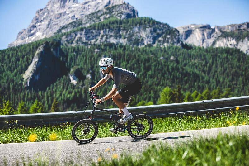 Press kit | 1833-10 - Press release | VELLO presents the world's first electric folding bike featuring the new Bosch HubLine drive system - VELLO BIKE - Industrial Design - VELLO VIA+ TOUR - Photo credit: Felix Busso
