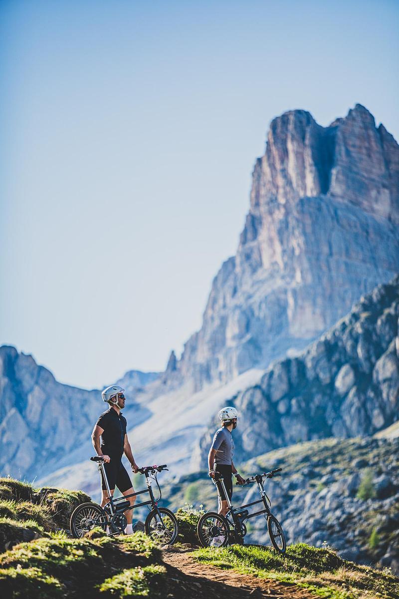 Press kit | 1833-10 - Press release | VELLO presents the world's first electric folding bike featuring the new Bosch HubLine drive system - VELLO BIKE - Industrial Design - VELLO VIA+ TOUR - Photo credit: Felix Busso