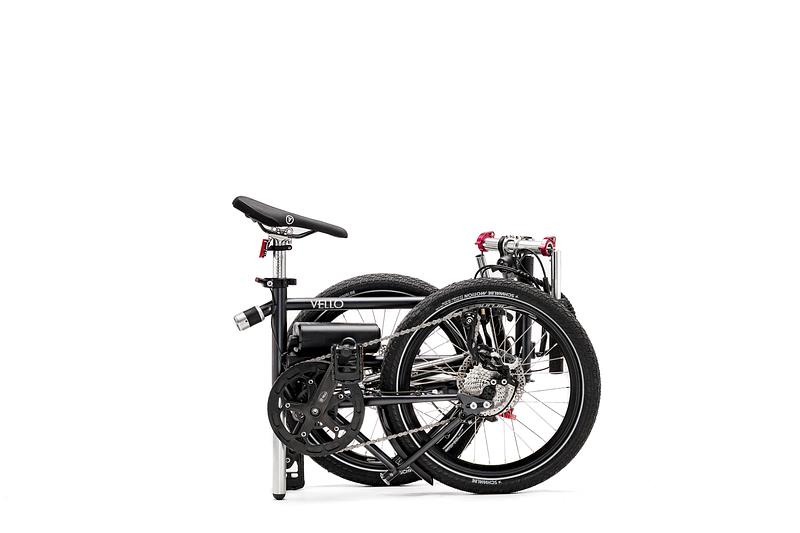 Press kit | 1833-10 - Press release | VELLO presents the world's first electric folding bike featuring the new Bosch HubLine drive system - VELLO BIKE - Industrial Design - VELLO VIA+ TOUR - FOLDED - Photo credit: Doleschal