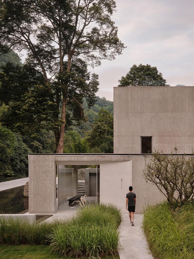 Dossier de presse | 7904-01 - Communiqué de presse | ZOLAND·Emei - Studio J. Bridgland - Architecture commerciale - Crédit photo : <p class="">Jonathan Leijonhufvud@AGENT PAY</p>