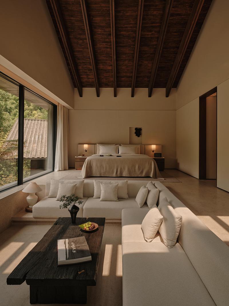 Dossier de presse | 7904-01 - Communiqué de presse | ZOLAND·Emei - Studio J. Bridgland - Architecture commerciale - Crédit photo : <p class="">Jonathan Leijonhufvud@AGENT PAY</p>